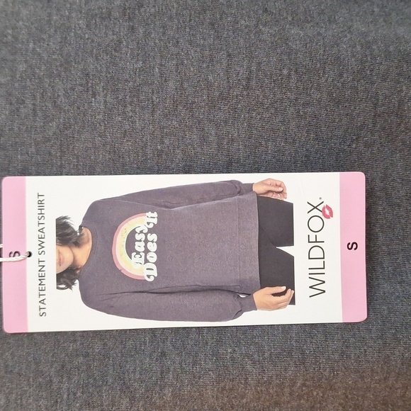 NWT Wild Fox Pull Over Oversized Sweatshirt Size Small Logo Easy Does It - Picture 6 of 8